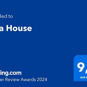 https://olia-house.it-lombardy.com
